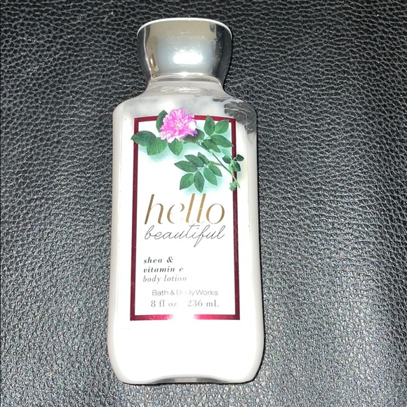 Bath & Body Works Lotion Bundle - Picture 4 of 8